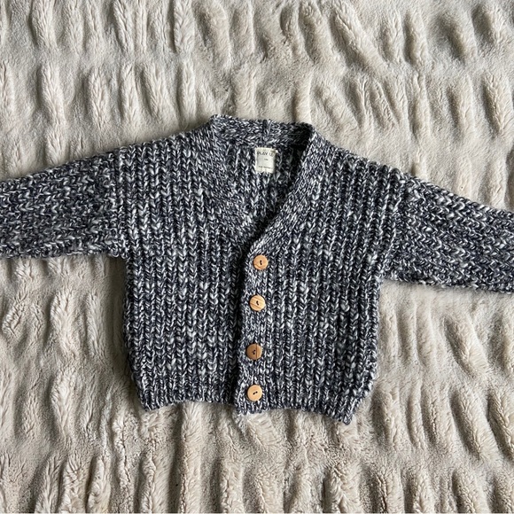 Play Up Baby Infant Winter Grey/White Yarn Knit Button Down Sweater - Picture 2 of 7
